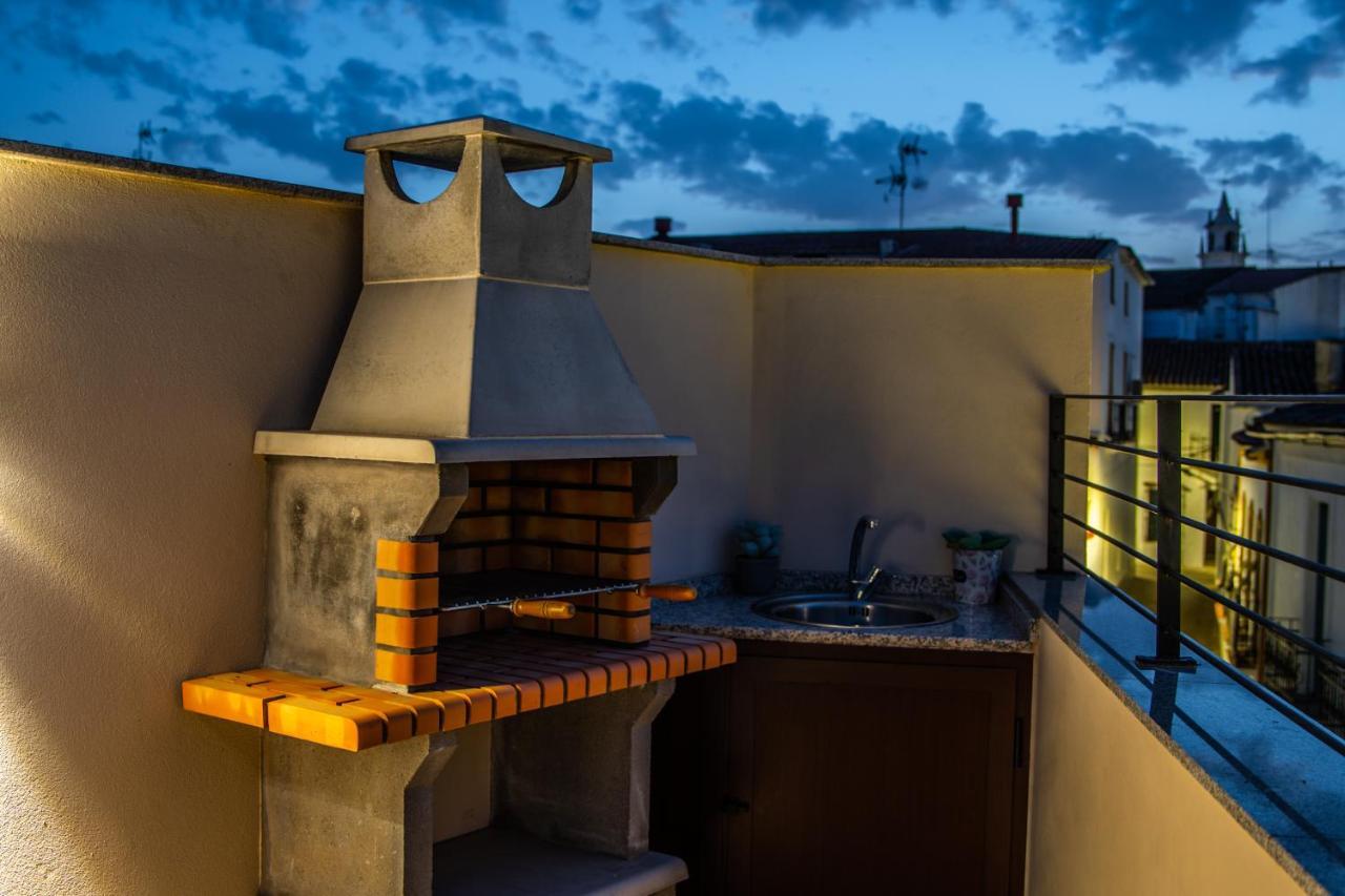 Apartamentos Turisticos El Altozano Fuentes de León Eksteriør billede