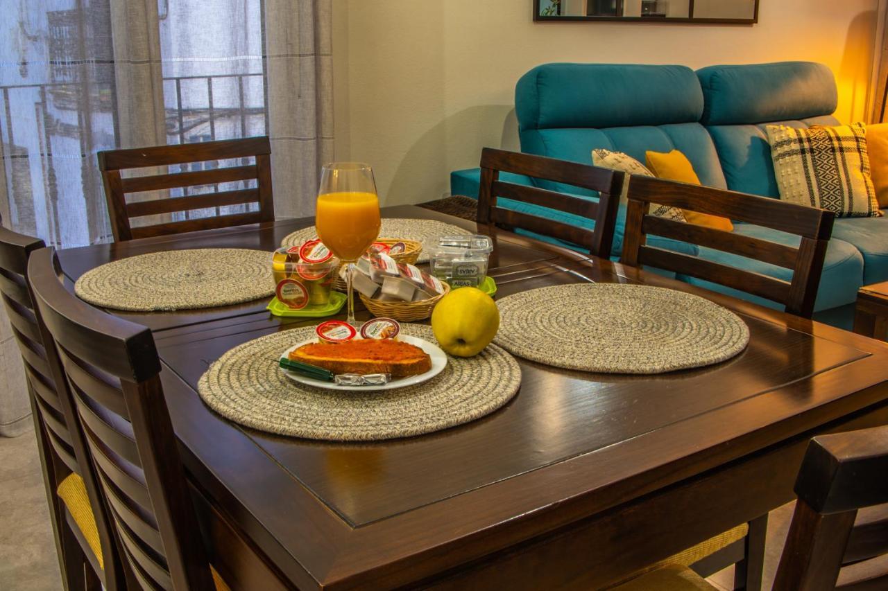 Apartamentos Turisticos El Altozano Fuentes de León Eksteriør billede