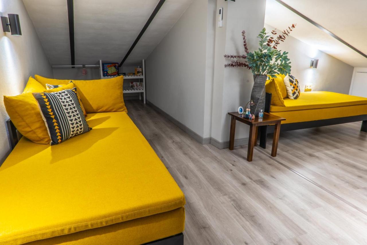 Apartamentos Turisticos El Altozano Fuentes de León Eksteriør billede