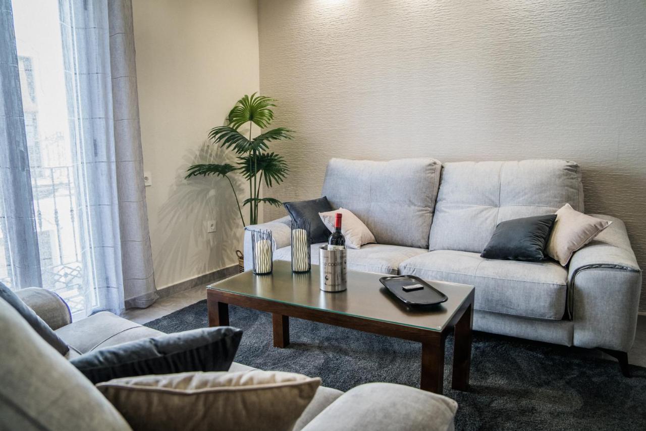 Apartamentos Turisticos El Altozano Fuentes de León Eksteriør billede
